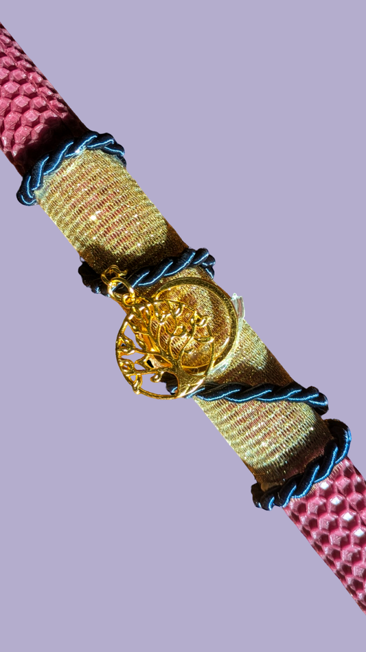 Πασχαλινή χρωματιστή λαμπάδα με μεταλικό μπρελόκ δέντρο της ζωής